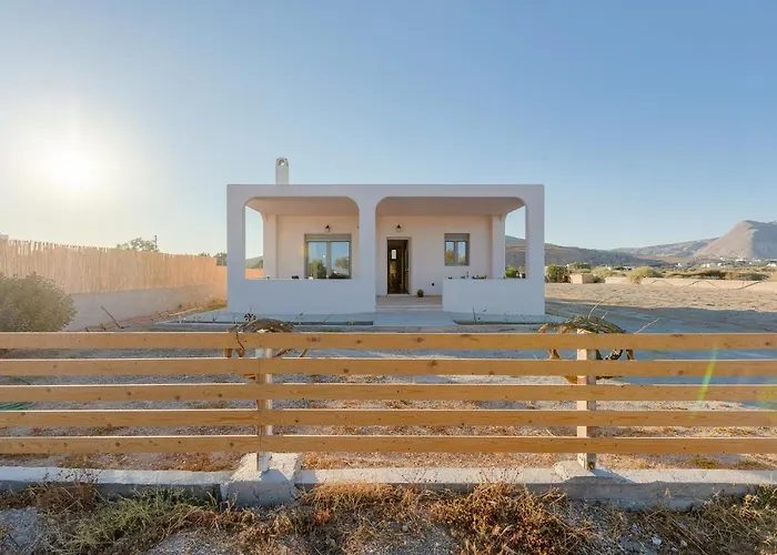 House On The Black With Sea View And Parking Ferienhaus