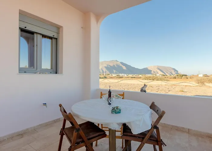 House On The Black With Sea View And Parking Agios Georgios (Santorini)