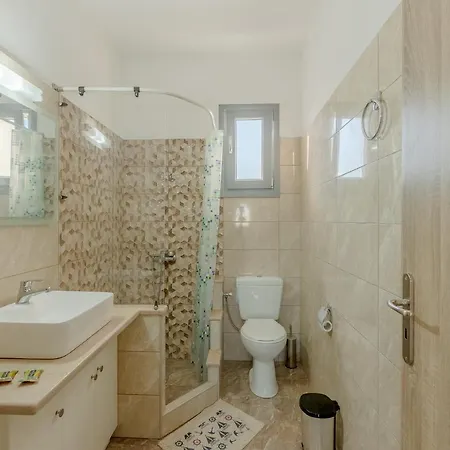 Hébergement de vacances House On The Black With Sea View And Parking Agios Georgios (Santorini)