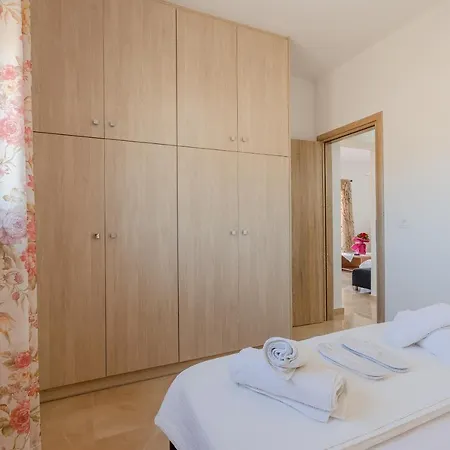House On The Black With Sea View And Parking Casa vacanze
