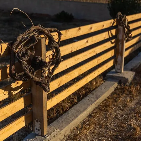 Vakantiehuis House On The Black With Sea View And Parking *